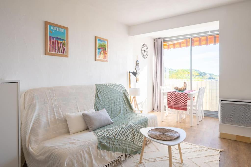 Charmant A 600 M Des Plages Proche Des Commerces Lesclesdenicole Carqueiranne Zewnętrze zdjęcie